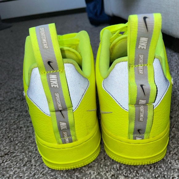 Neón yellow /green NikeAir ones - Picture 2 of 6